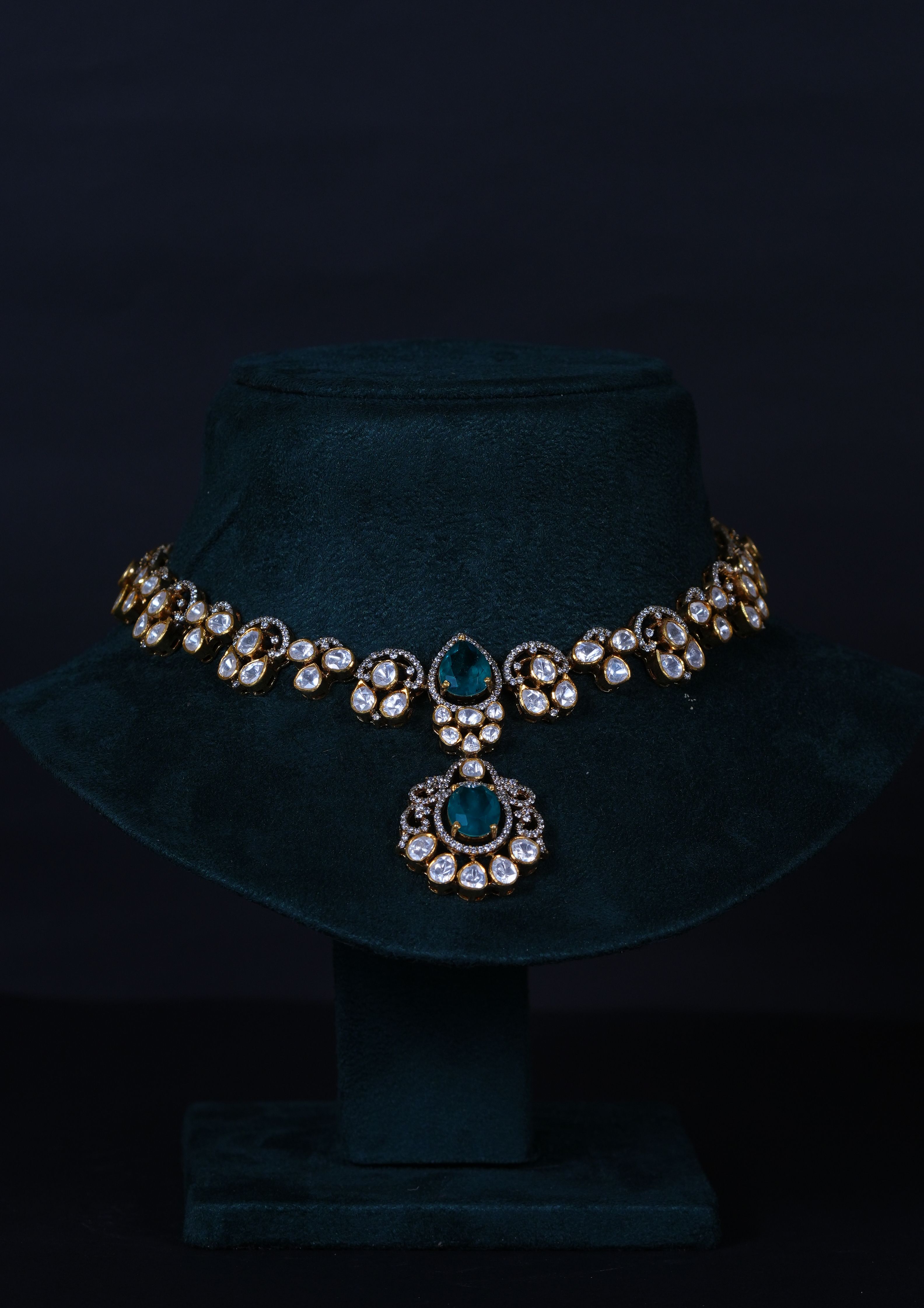 Elegant Polki Emerald Necklace with Earings in 92.5 Silver