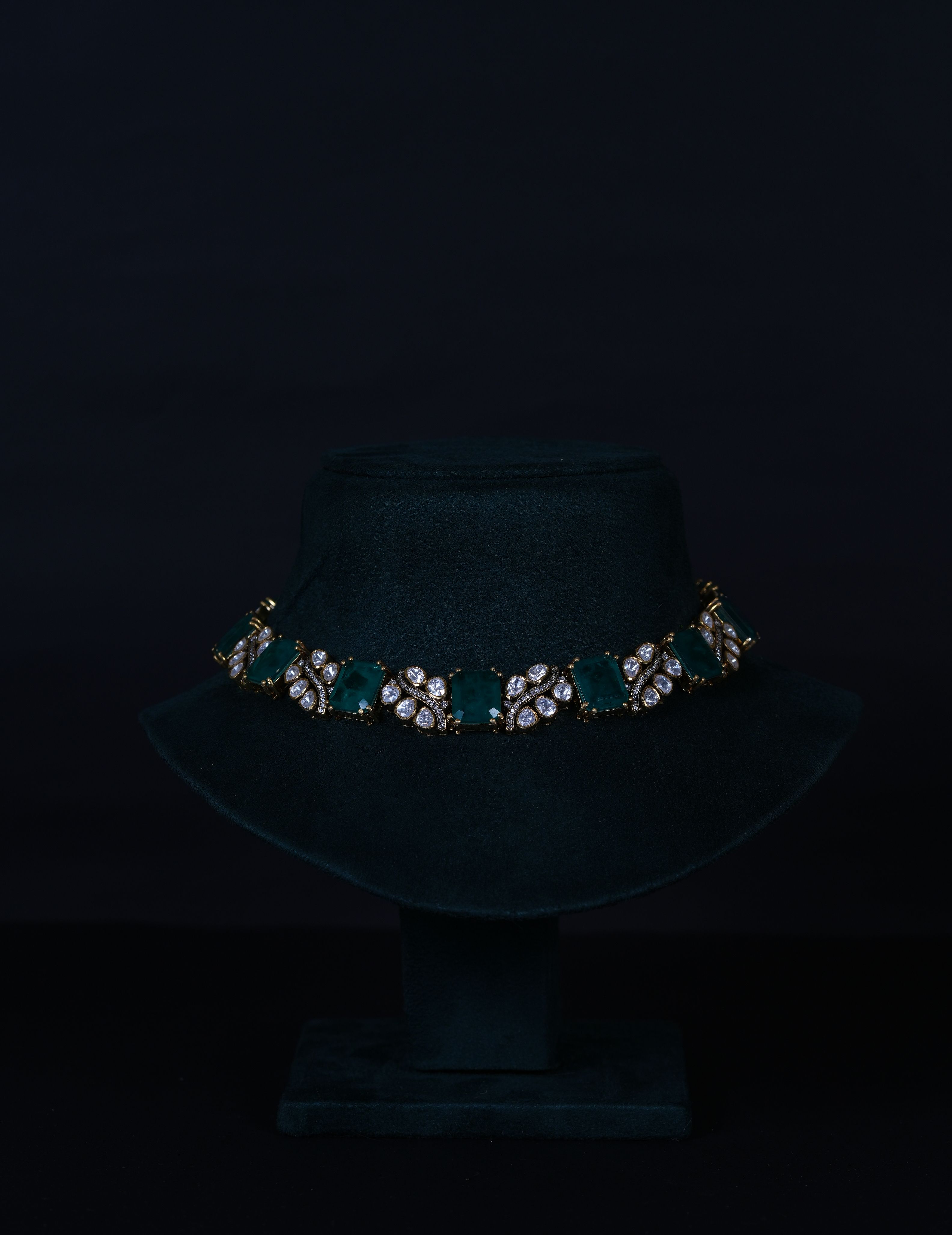 Imperial Russian Emerald Polki Necklace Set in 92.5 Sterling Silver